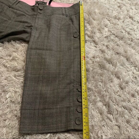 GUESS gray with pink stripe Bermuda plaid shorts size 26 - Picture 9 of 9